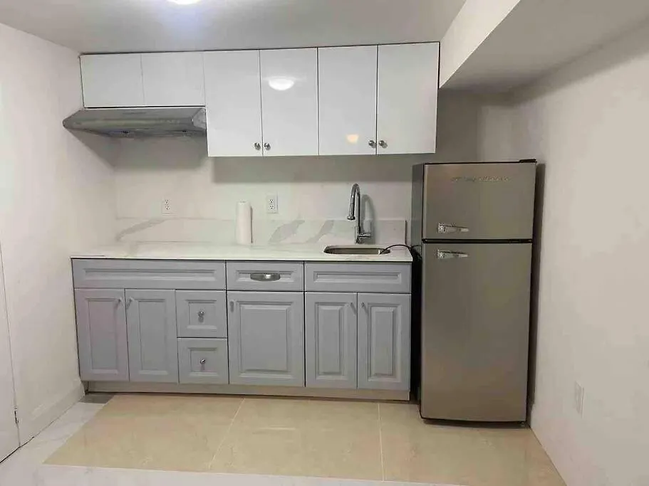 Modern House Newly Furnished 3 Mins Drive To Fall Niagara Falls Holiday home