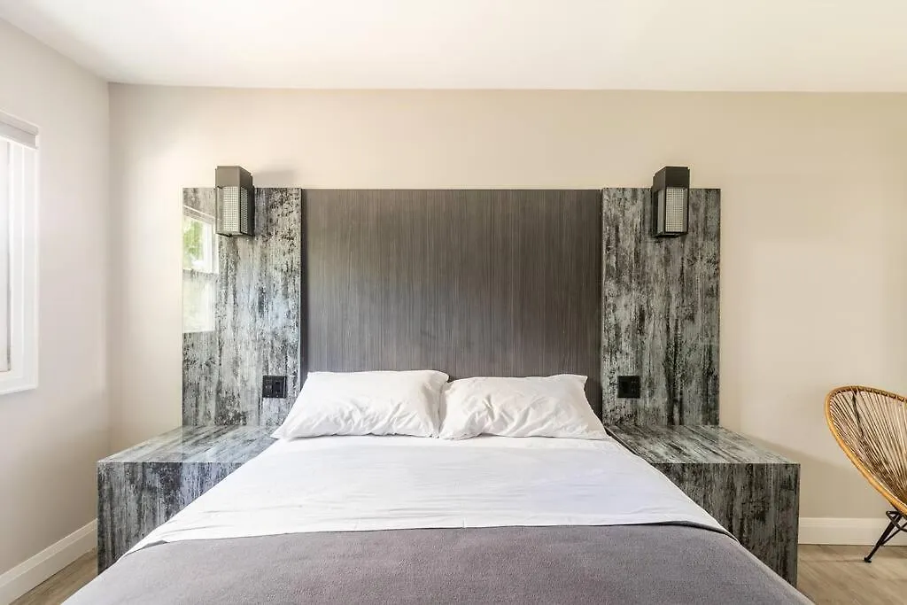 Modern House Newly Furnished 3 Mins Drive To Fall Niagara Falls Holiday home